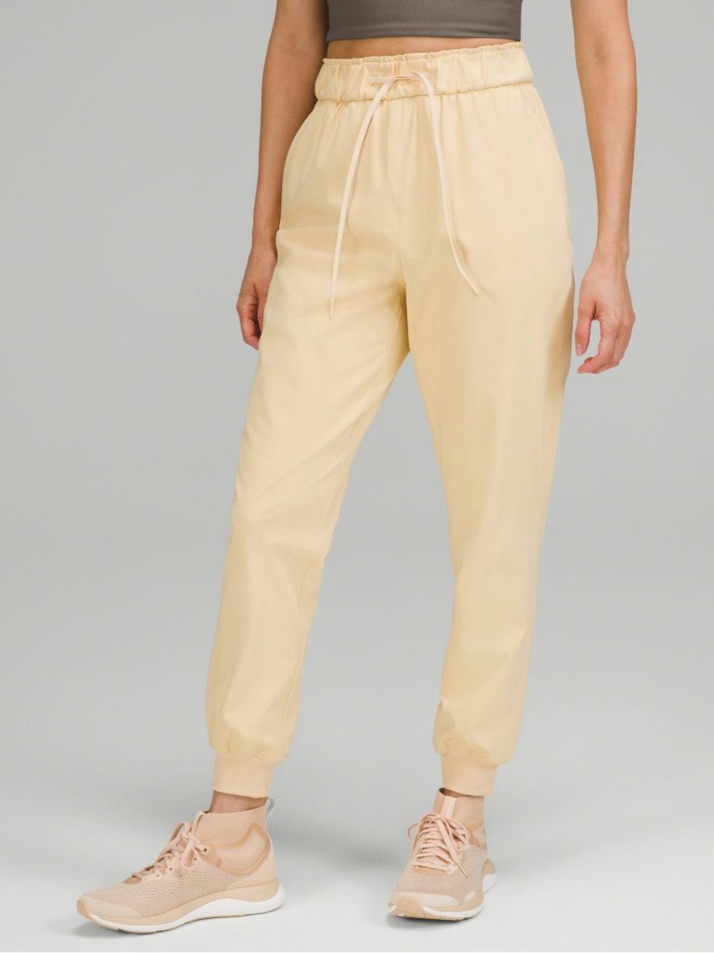 Lululemon Stretch High Rise Jogger size 6